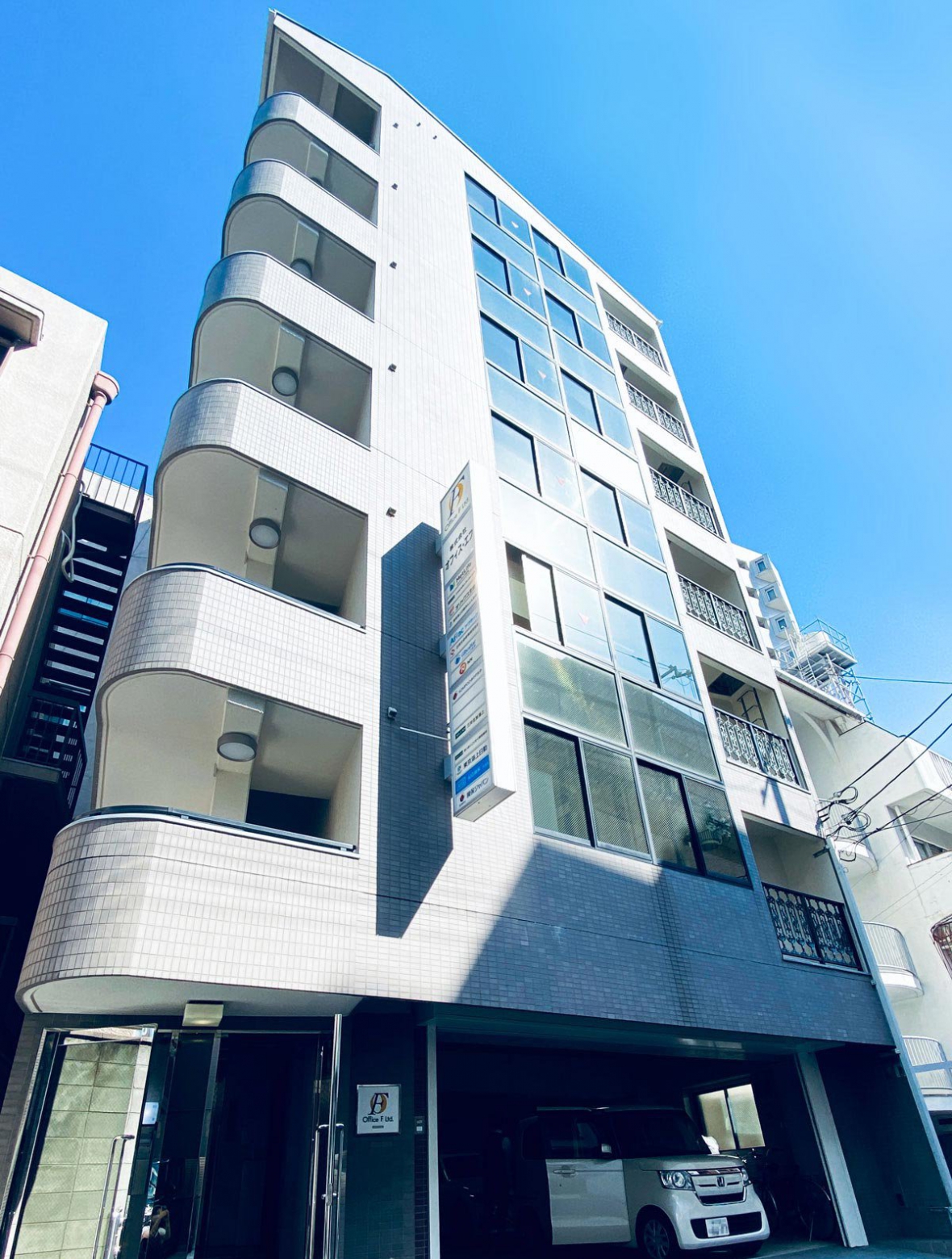 オフィス・エフビルの外観
